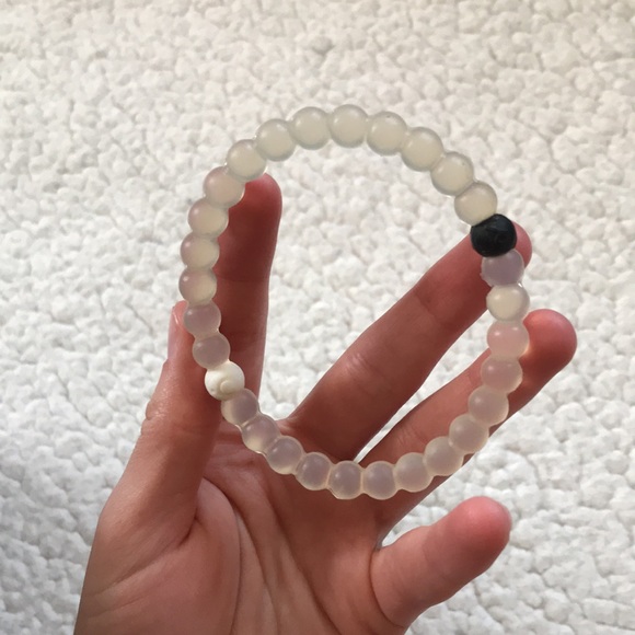 Clear Lokai bracelet - Picture 2 of 3